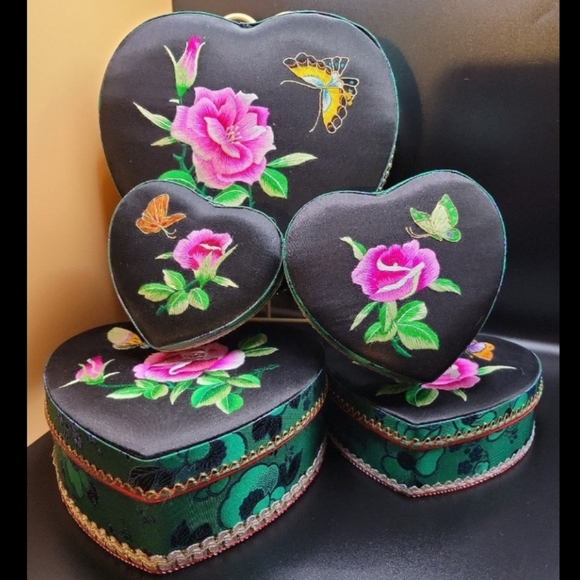 Vintage Set of 5 Nesting Baskets - Picture 6 of 7